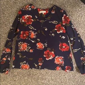 Navy floral top